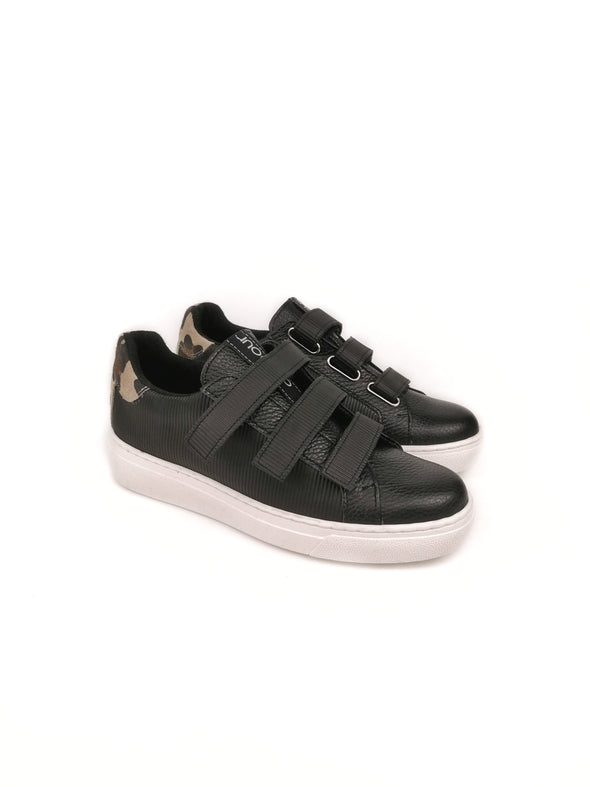 BARBARA BLACK LEATHER SNEAKERS
