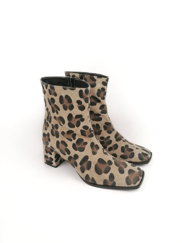 SANDRINE LEOPARD SUEDE LEATHER BOOTS (5,5cm)