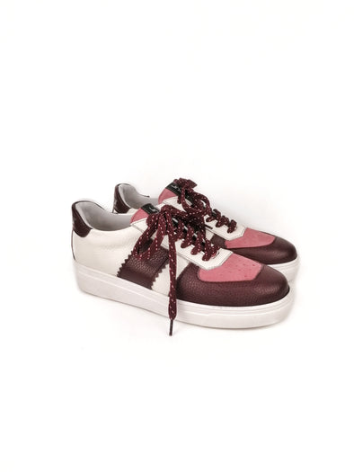 BETTY BORDEAUX LEATHER SNEAKERS