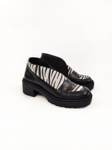 BETHANY BLACK/ZEBRA MOCCASINS