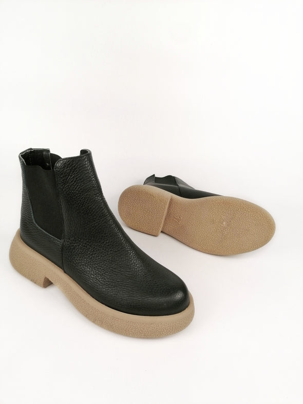 VICKY BLACK LEATHER CHELSEA BOOTS
