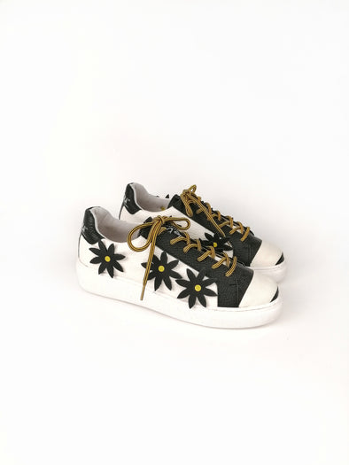 SONIA IN BLOOM B/W LEATHER SNEAKERS
